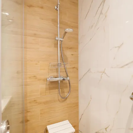 Alexandras Luxury Heaven