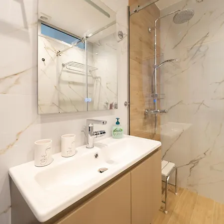 Alexandras Luxury Heaven